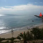 Les Pieds Dans L'eau 