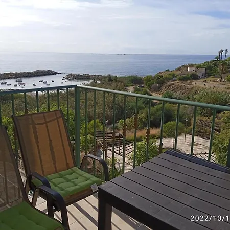 Les Pieds Dans L'eau 