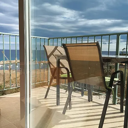 Les Pieds Dans L'eau 